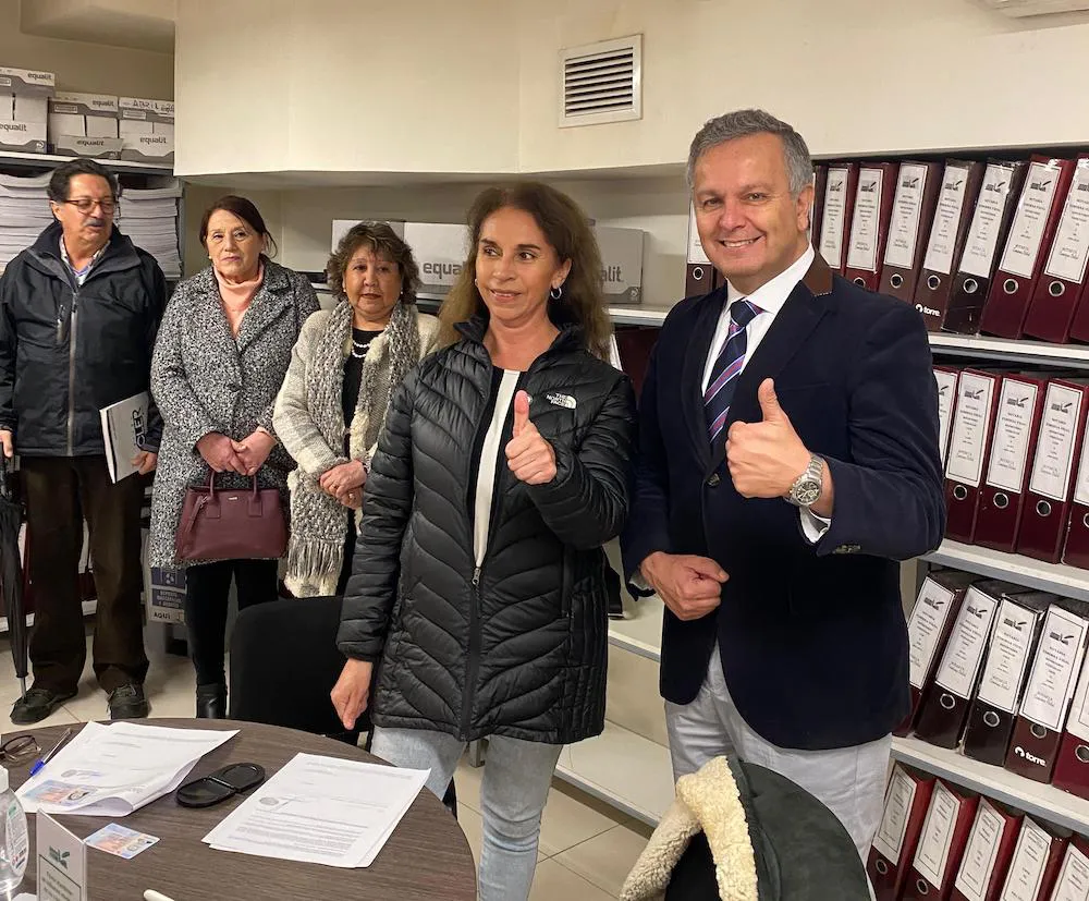 César Vargas oficializa su candidatura