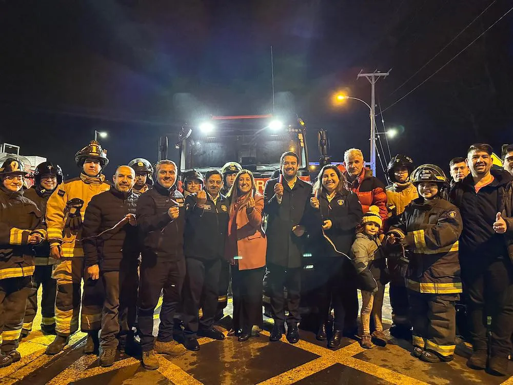 Gobernador Luciano Rivas carros de bomberos
