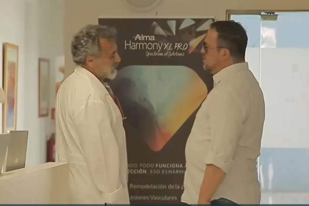 Falso urologo Carlos Nazir - T13