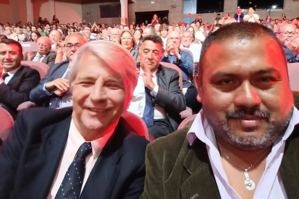 Harold Mayne-Nicholls con CORE Julio Marileo