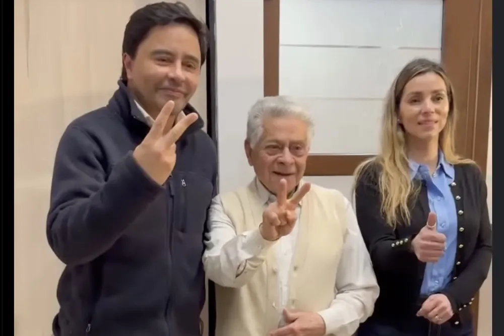 Alcalde Luis Alvares dio su apoyo a Rodolfo Carter para senador