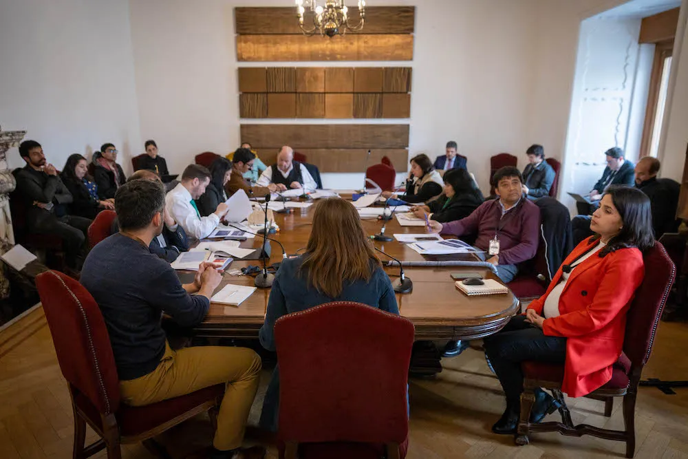 Comision por la Paz