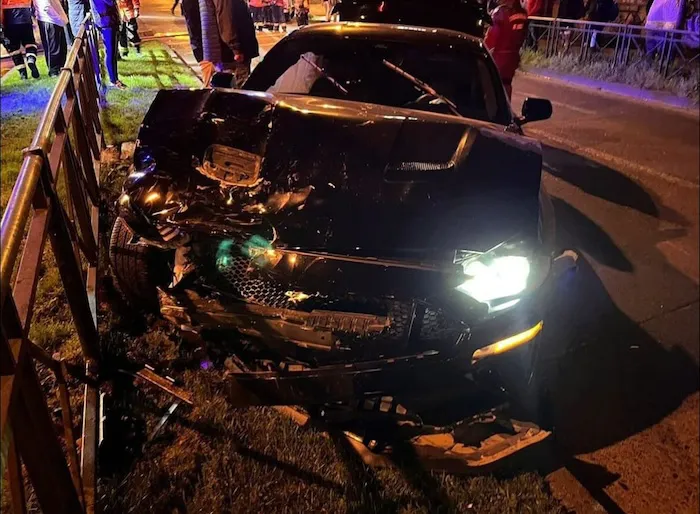 Ford Mustang chocado