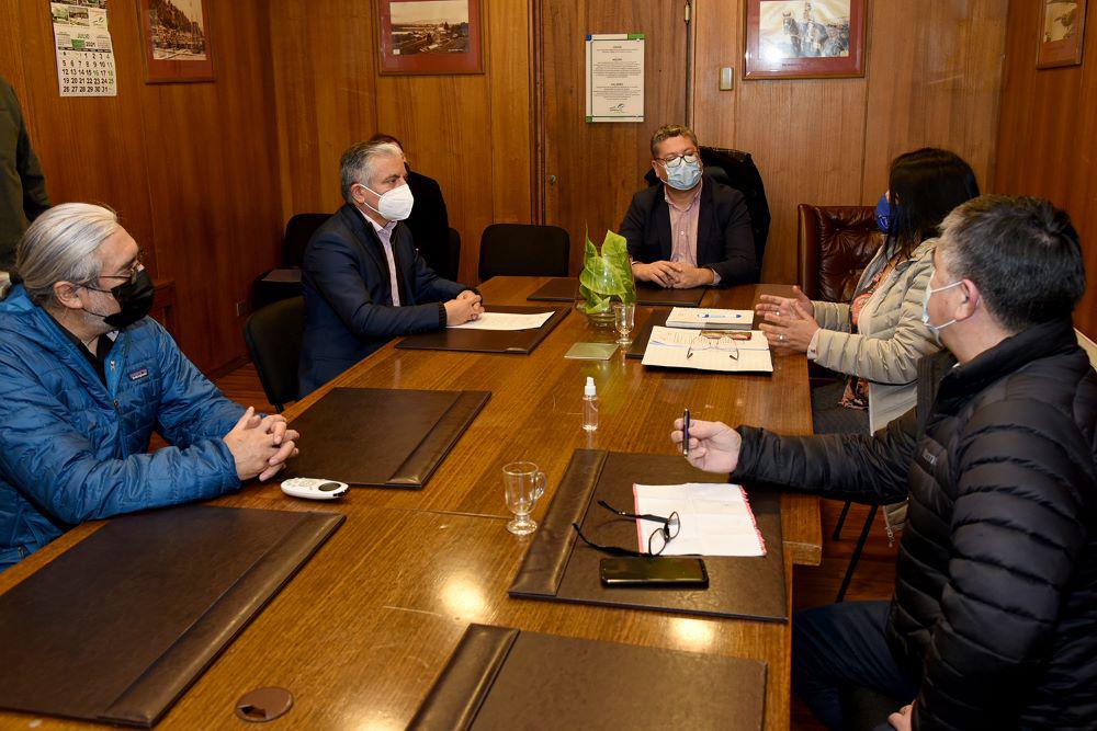 Alcalde Neira evalúa retorno a clases