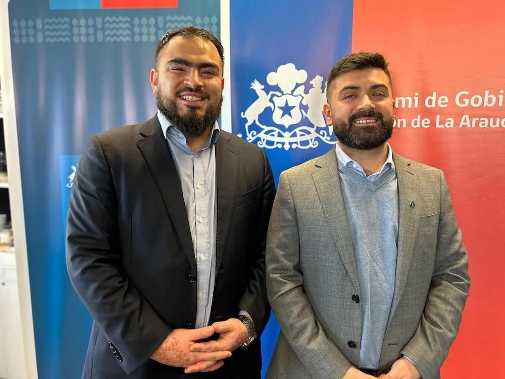 Foto seremi de Gobierno junto a seremi de Energía